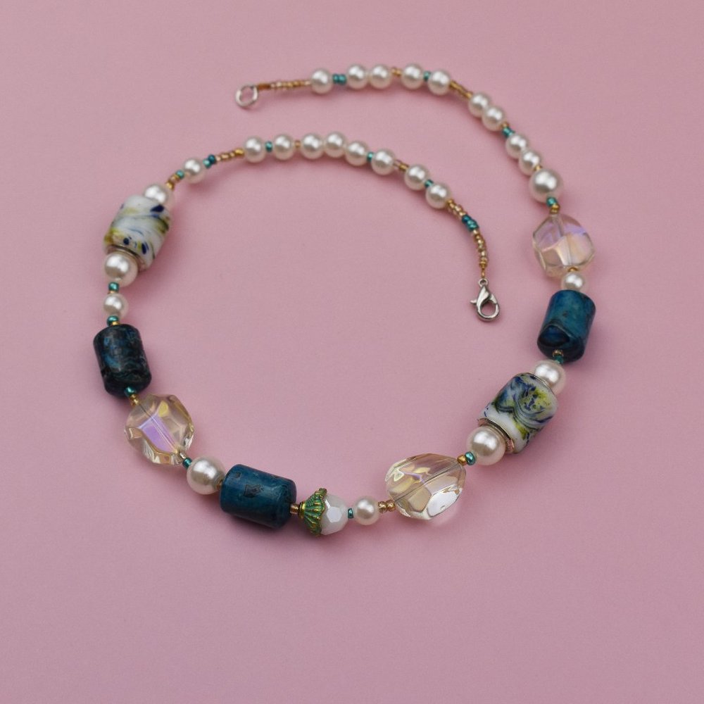 Colorful multi beads and pearl choker necklace, handmade y2k jewelry - Picture 9 of 12